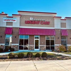 Hometown Urgent Care - Outside building of Hometown Urgent Care & Occupational Health in Englewood, OH