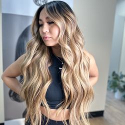 Ricky Styles Studio - 24 inch infinity weft and foil done by Cortni
