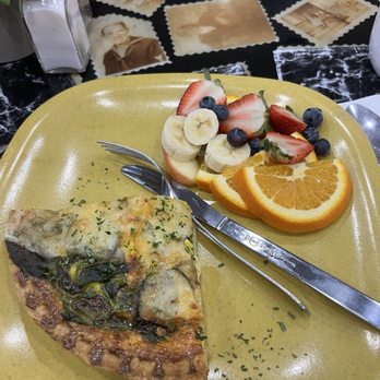 Barista Blues Cafe - Spinach and cheese quiche with fresh fruit - Cafes Near Me - Battle Creek, Michigan Barista Blues Cafe - Spinach and cheese quiche with fresh fruit - Cafes Near Me - Battle Creek, Michigan