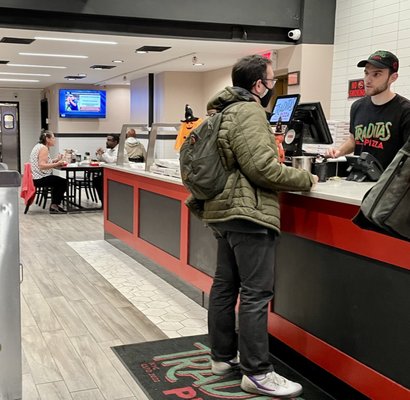 Traditas Pizza by null