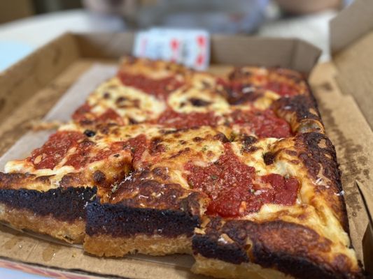 Federal Pizza by null