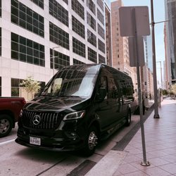 Top Tier Chauffeur Services - Sprinter 13 passengers