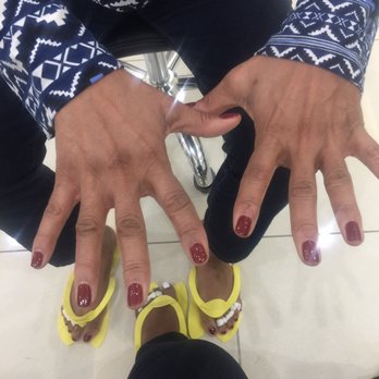 H2O Nail Spa - Cousin got her nails done too - Skin Care Near Me - Rockville Centre, New York