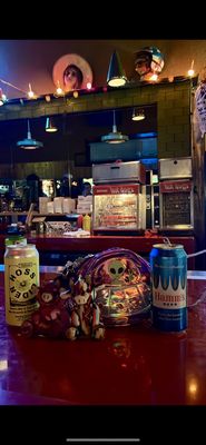 Walt’s Bar by null