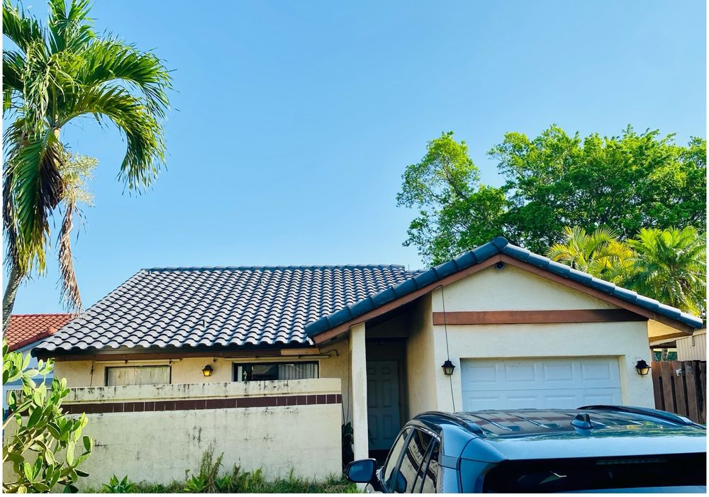 Slide of Florida Roof -Tech
