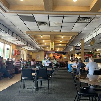 Hi-Way Diner - Diners Near Me - Lincoln, Nebraska