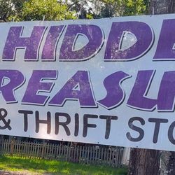 JD'S Hidden Treasures Flea Market