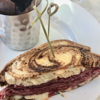 Cafe in the Park - Stuffed w/Corned Beef - American Near Me - Galveston, Texas