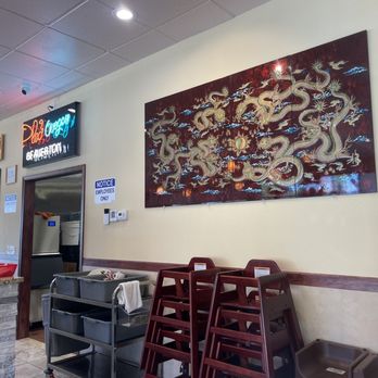 Pho Oregon - Beaverton - View of the back wall behind the front counter and the entrance to the kitchen - Vietnamese Near Me - Beaverton, Oregon Pho Oregon - Beaverton - View of the back wall behind the front counter and the entrance to the kitchen - Vietnamese Near Me - Beaverton, Oregon