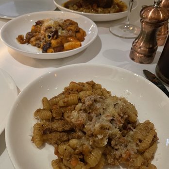 Sociale - 1/2 bolognese & 1/2 Amatriciana - Italian Near Me - San Francisco, California Sociale - 1/2 bolognese & 1/2 Amatriciana - Italian Near Me - San Francisco, California