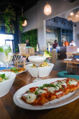 Vida Verde Kitchen by null