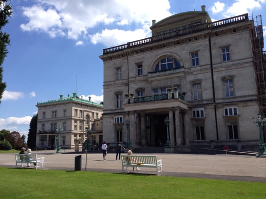Villa Hügel by null