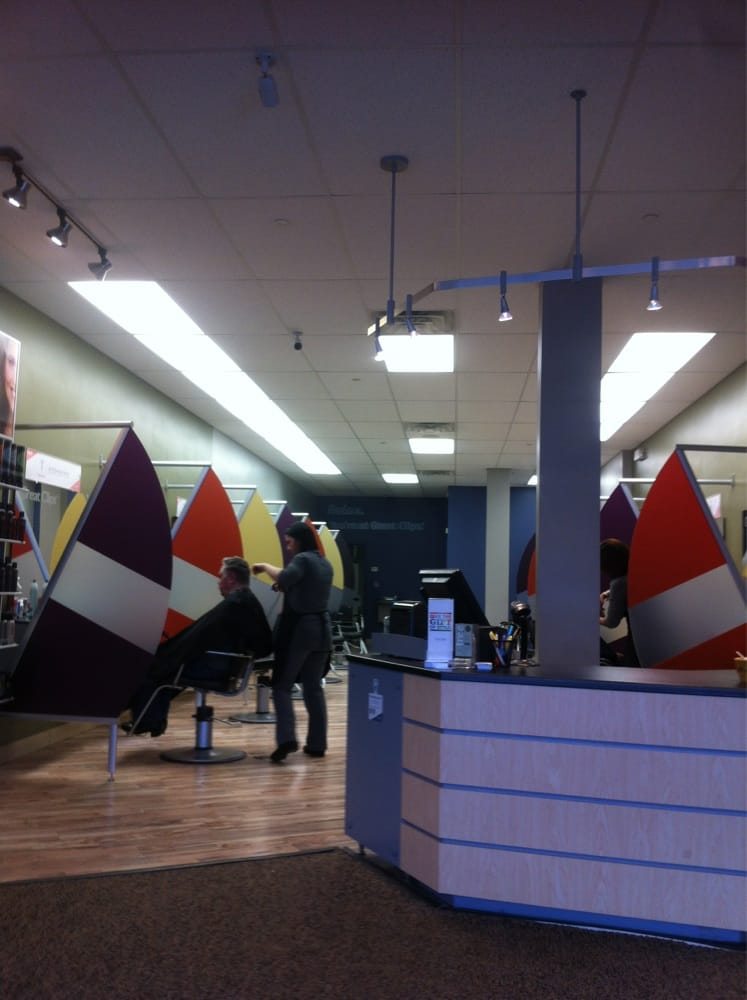 GREAT CLIPS Updated August 2024 13 Reviews 411 Barnum Ave Cutoff