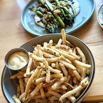 Cadre Restaurant - French Near Me - Madison, Wisconsin