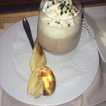 La Chartreuse - crème de châtaigne et lard - Hotels Near Me - Cahors, 46