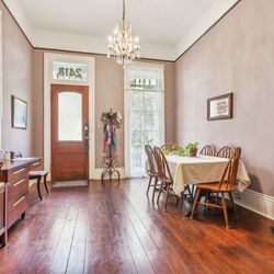 Garden District Bed & Breakfast - Dining Room