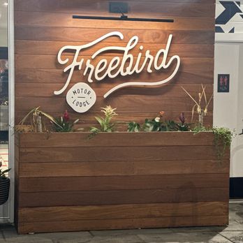 Freebird Motor Lodge - Check in - Hotels Near Me - Yarmouth, Massachusetts