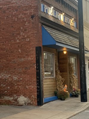 Public House by null