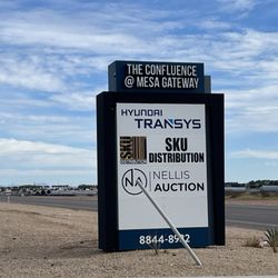 Nellis Auction - Signage