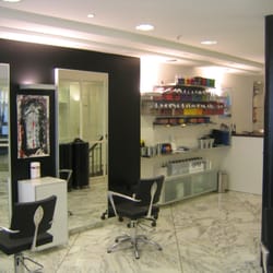 Le Salon by Pedro Sanchez