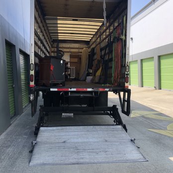 BeeLine Moving - Movers Near Me - Santa Ana, California BeeLine Moving - Movers Near Me - Santa Ana, California