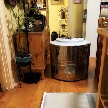 Quick & Pro Appliance Repair - The tumbler / drum of the carefully set aside while the motor was replaced. - Appliances & Repair Near Me - Glendale, California Quick & Pro Appliance Repair - The tumbler / drum of the carefully set aside while the motor was replaced. - Appliances & Repair Near Me - Glendale, California