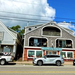 Midcoast Car Service - Waiting on a customer from Ilesboro at Lincolnville Beach