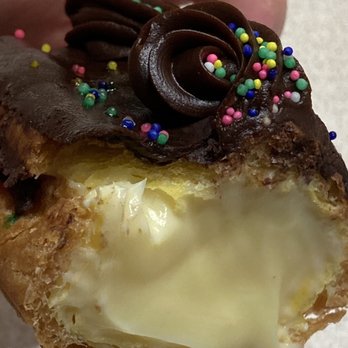 Aggie's Bakery and Cake Shop - Eclair - Bakeries Near Me - West Allis, Wisconsin Aggie's Bakery and Cake Shop - Eclair - Bakeries Near Me - West Allis, Wisconsin