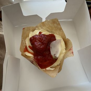 Salted Butter - Olive Oil Cupcake - Desserts Near Me - Pasadena, California Salted Butter - Olive Oil Cupcake - Desserts Near Me - Pasadena, California
