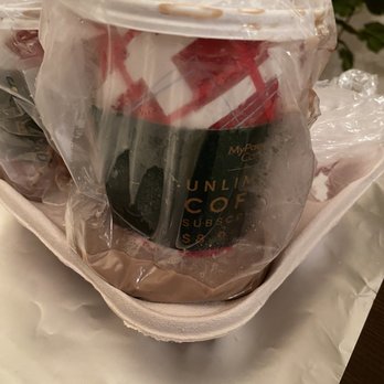 Panera Bread - Disgusting hot chocolate delivered in plastic bags with a bonus cup inside - Salad Near Me - Parlin, New Jersey