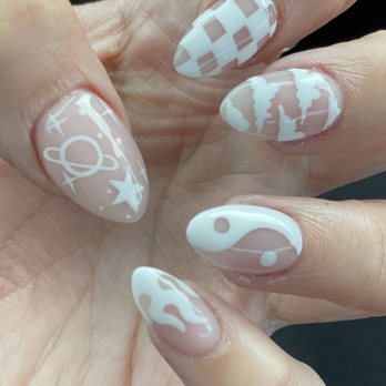 Gloss Nail Bar - Nail Salons Near Me - Houston, Texas