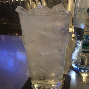 Yard House - Water - Bars Near Me - Pasadena, California