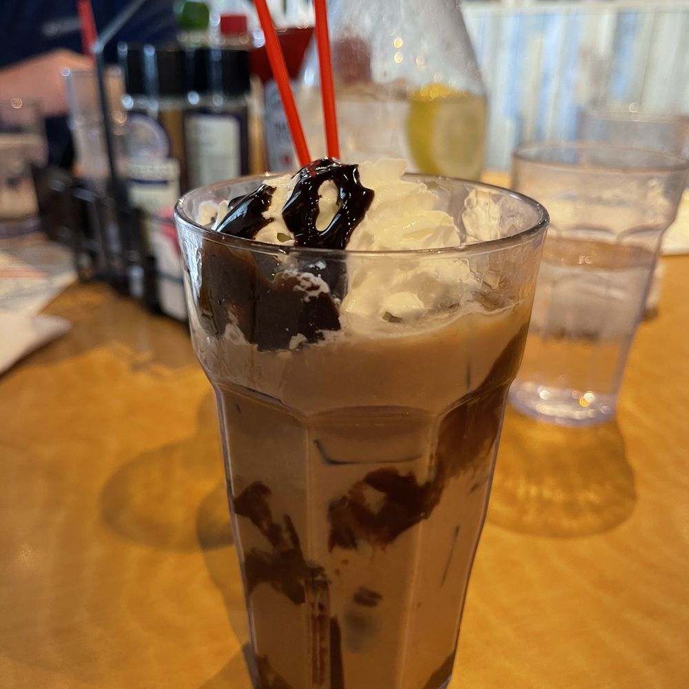 Le Peep - Iced Mocha - Breakfast & Brunch Near Me - Nashville, Tennessee Le Peep - Iced Mocha - Breakfast & Brunch Near Me - Nashville, Tennessee