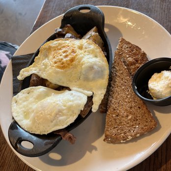 Brunch & Sip - CORNED BEEF HASH SKILLET - Coffee & Tea Near Me - Phoenix, Arizona Brunch & Sip - CORNED BEEF HASH SKILLET - Coffee & Tea Near Me - Phoenix, Arizona