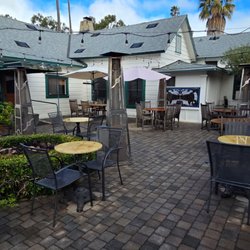 Los Laureles Lodge Restaurant & Saloon