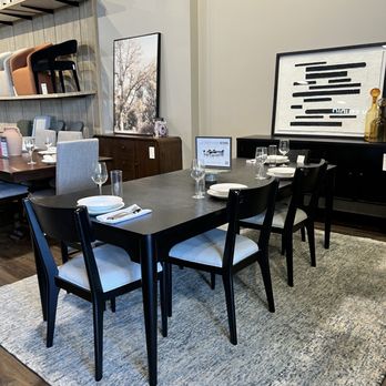 Living Spaces - Dining room set - Home Decor Near Me - Lone Tree, Colorado