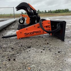 Fairfield Equipment - Skid steer attachment rental