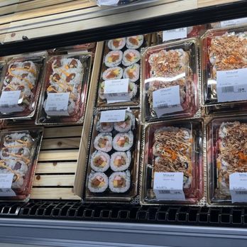 Mitsuwa Marketplace - Sushi Bars Near Me - Cypress, California