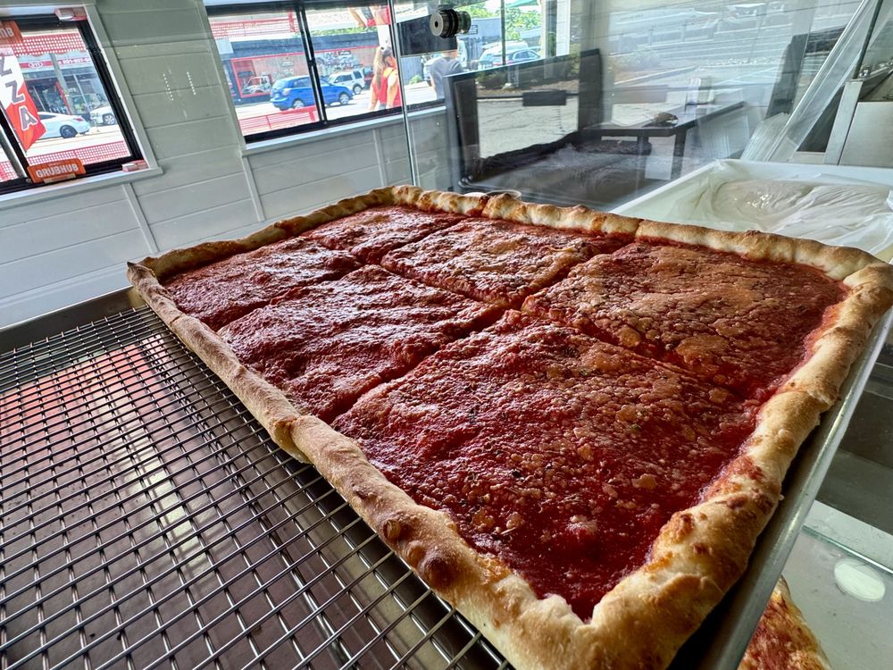 Food from Sal's Pizza