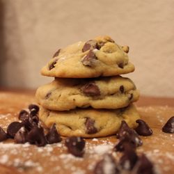 Luna's Cookies - Cookies so good they'll lift your taste buds to the stratosphere.