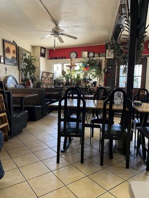 La Azteca by null