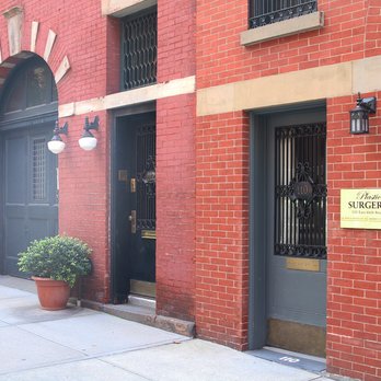 Alexes Hazen, MD - Exterior of Office - Cosmetic Surgeons Near Me - New York, New York Alexes Hazen, MD - Exterior of Office - Cosmetic Surgeons Near Me - New York, New York
