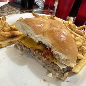 Moab Diner - Hot "Rod's" Hickory Burger - Diners Near Me - Moab, Utah