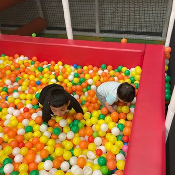 Kool Kids Play - Kids in the ball pit - Kids Activities Near Me - Los Angeles, California Kool Kids Play - Kids in the ball pit - Kids Activities Near Me - Los Angeles, California