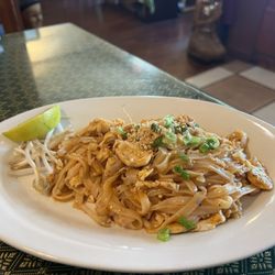 Orchids Thai Restaurant - Chicken Pad Thai