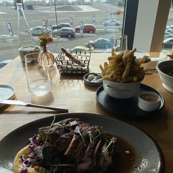 Restaurant 917 - New American Near Me - Carson, California