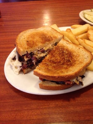 Murray's Deli by null