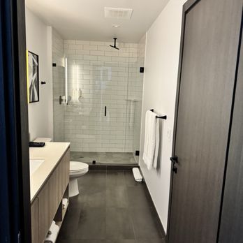 The Elser Hotel - bathroom - Hotels Near Me - Miami, Florida The Elser Hotel - bathroom - Hotels Near Me - Miami, Florida
