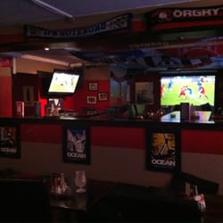 Plain Kitchen And Sports Bar