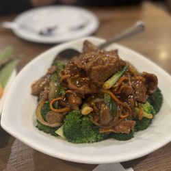 Pinpin Restaurant - Beef and broccoli - about $23